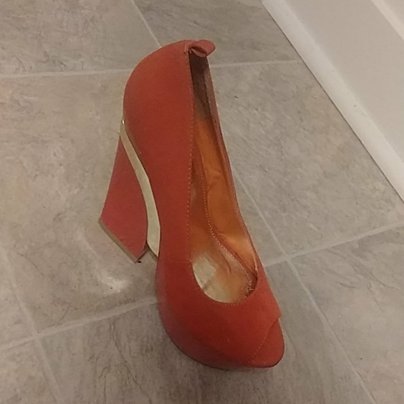 Vintage orange wedge heels - Picture 3 of 3